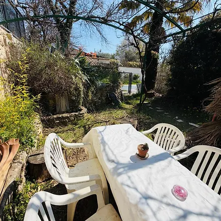 Piscine En Drome Provencale Repas Asiatique Sur Demande Daire