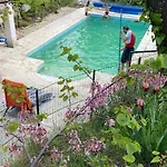 Appartement Piscine En Drome Provencale Avec Repas Asiatique *
